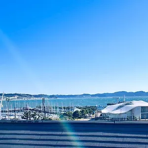 オーシャンビュー 加美屋リゾート 江ノ島,江ノ島の島内,仲見世通りから3分,海と日の出を臨む貸切の和モダン別荘 藤沢市